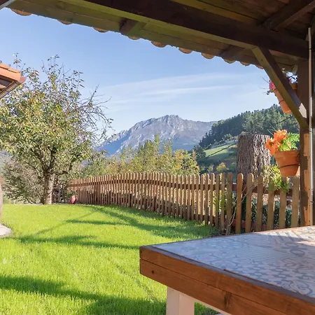 La Roja - 1, 2, Apartment